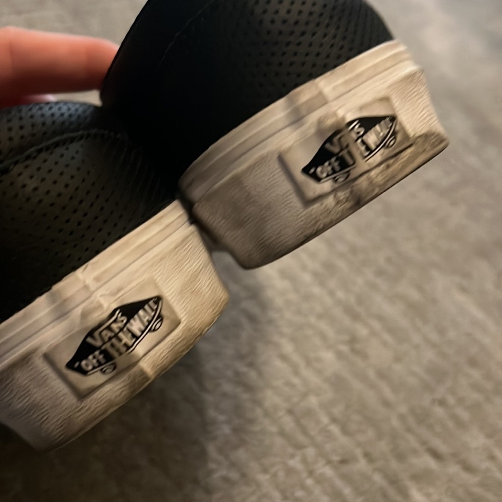 Vans slides. - Picture 3 of 7